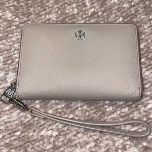 Tory Burch wristlet wallet
